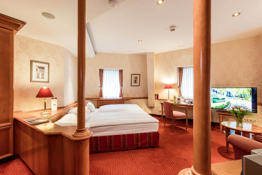 Junior Suite,1270314874:JPEG